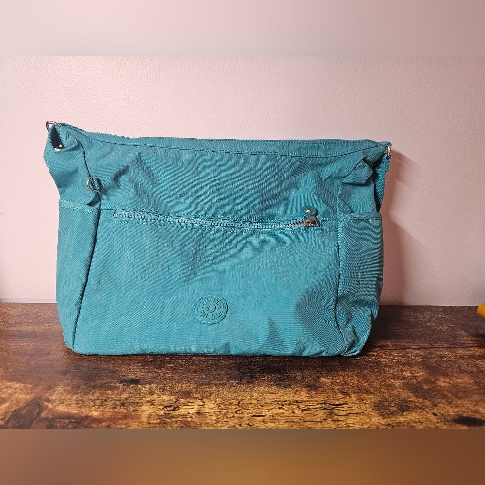 Kipling Shoulder Crossbody bag purse very roomy